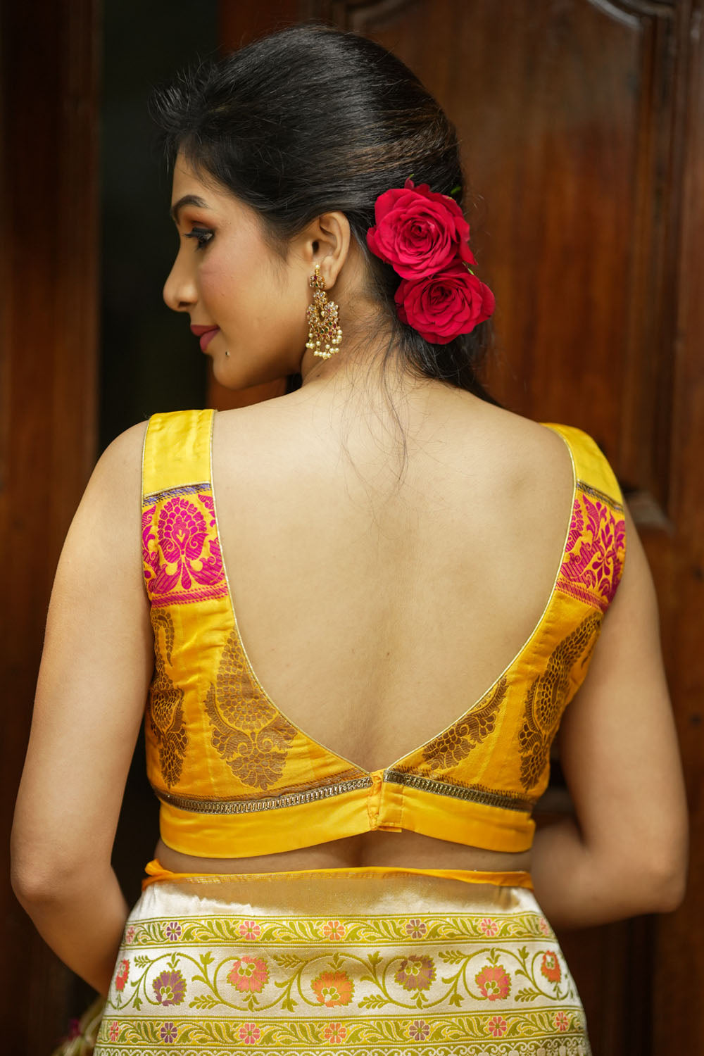Buy Red Plain Plunge V Gaye Wide Neck Saree Blouse For Women by Dressfolk  Online at Aza Fashions.