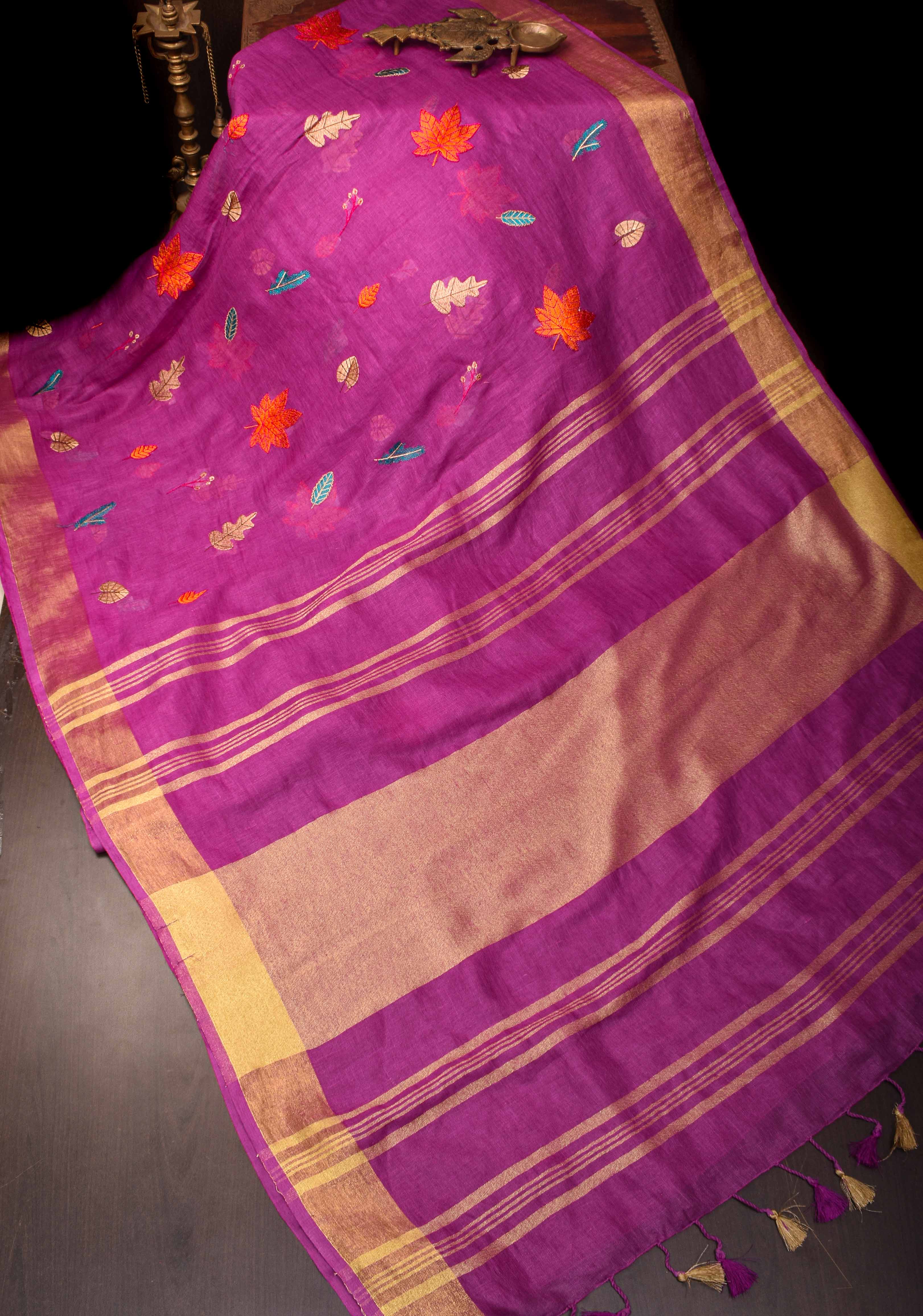 Light Purple Linen Saree with Embroidery | Shobitam Saree