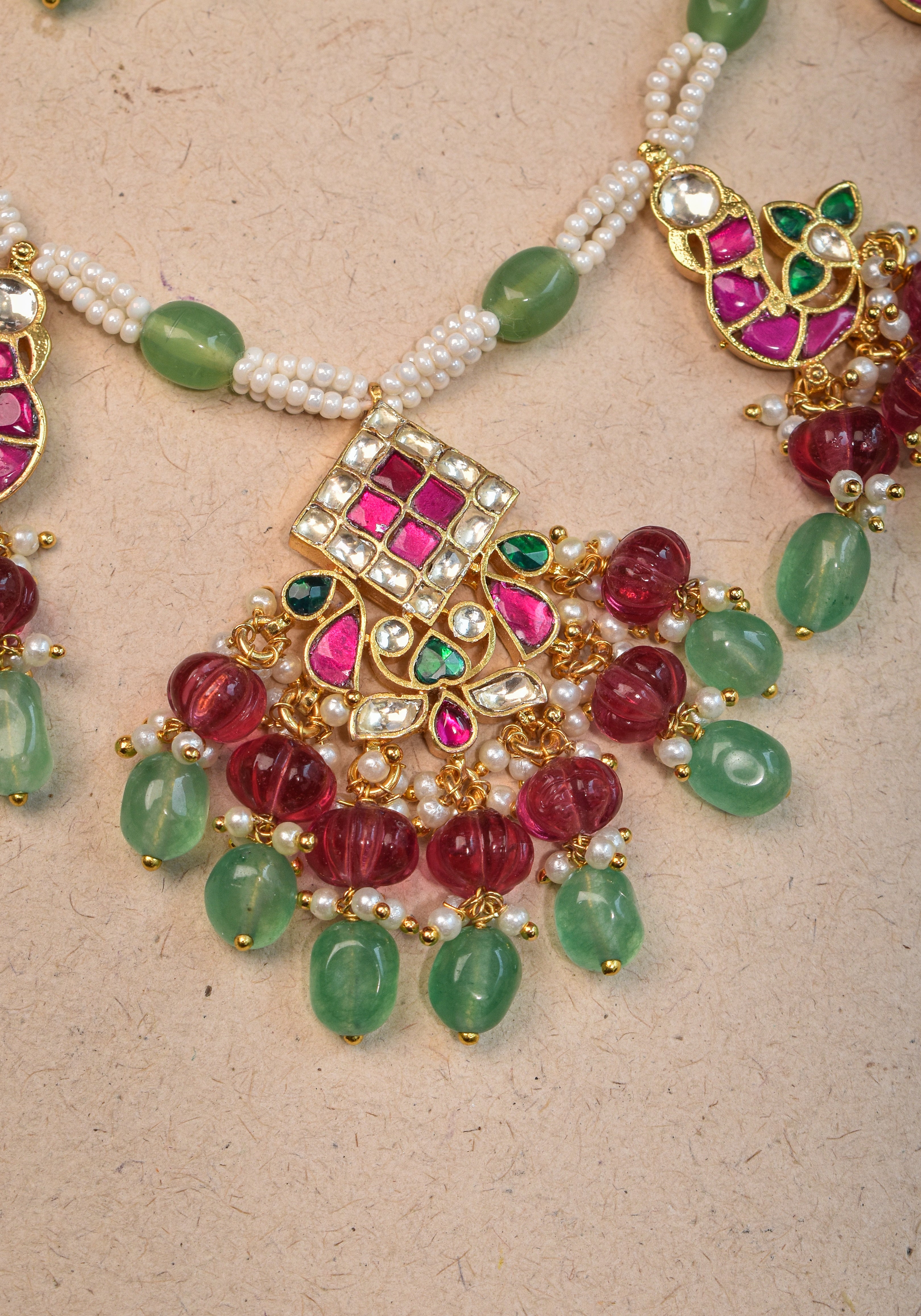 Unique Ahmedabadi Kundan Short Necklace and Earrings Set