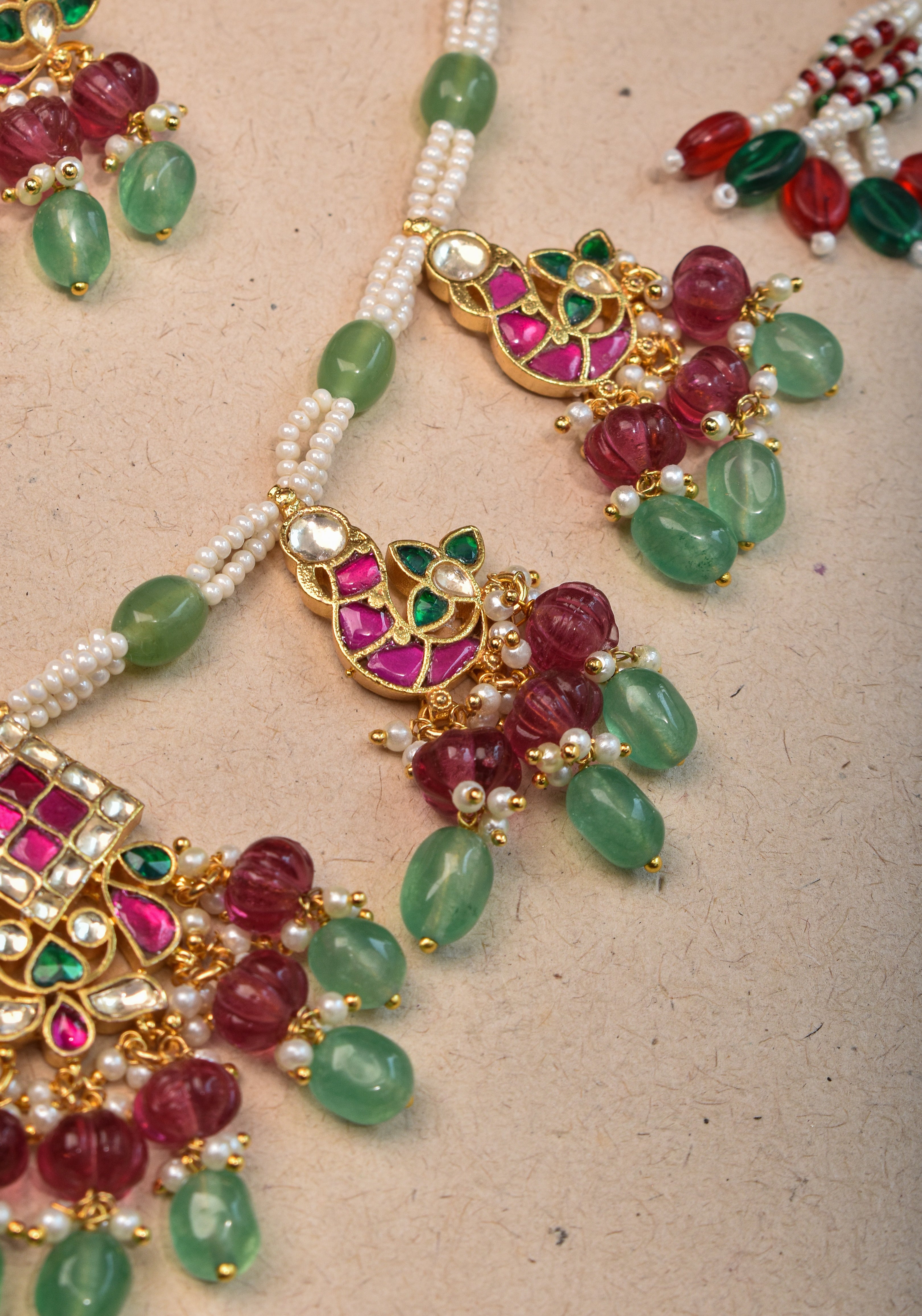 Unique Ahmedabadi Kundan Short Necklace and Earrings Set