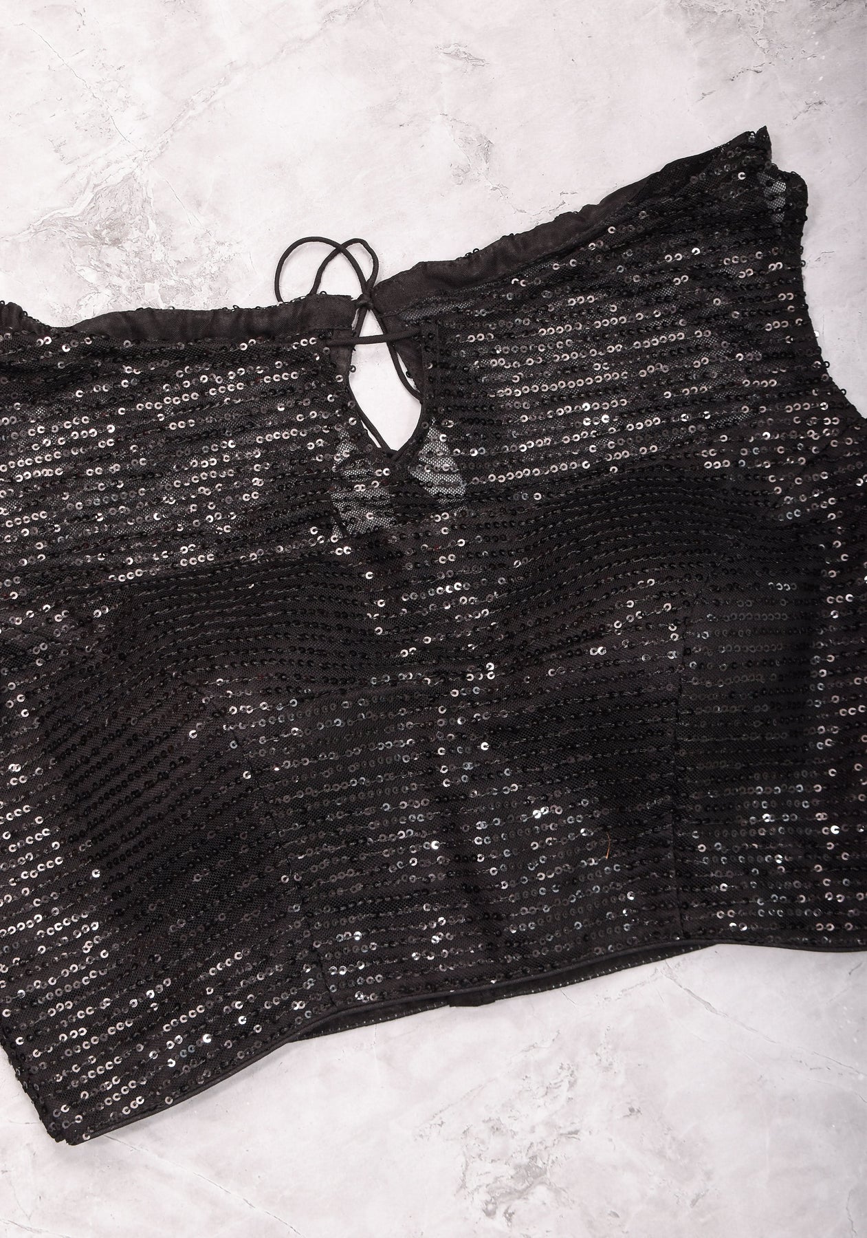 Make your own size: Shimmering Sequins Sleeveless Blouse in Black