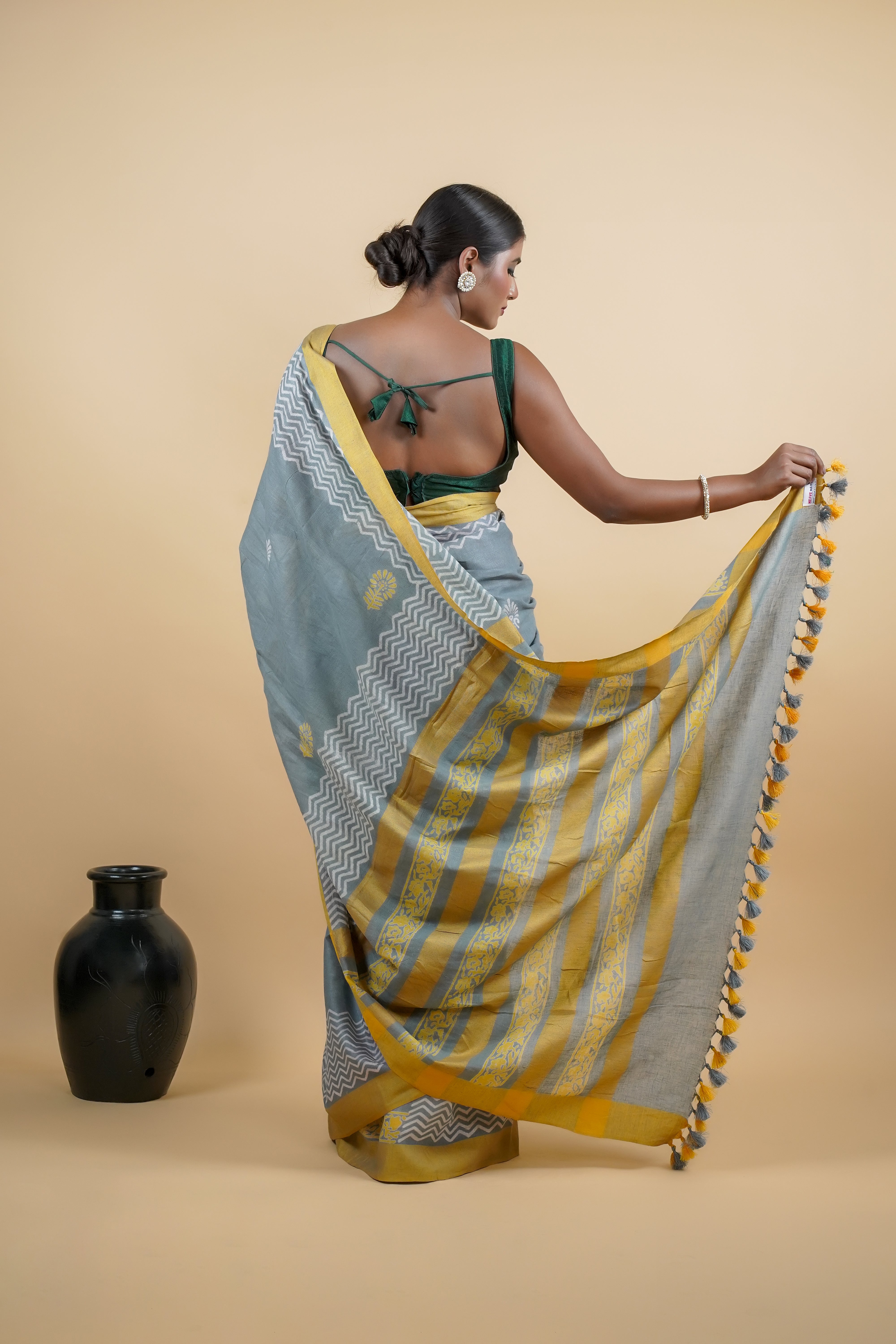 Gray Bhagalpuri Cotton Linen Discharge Print Saree