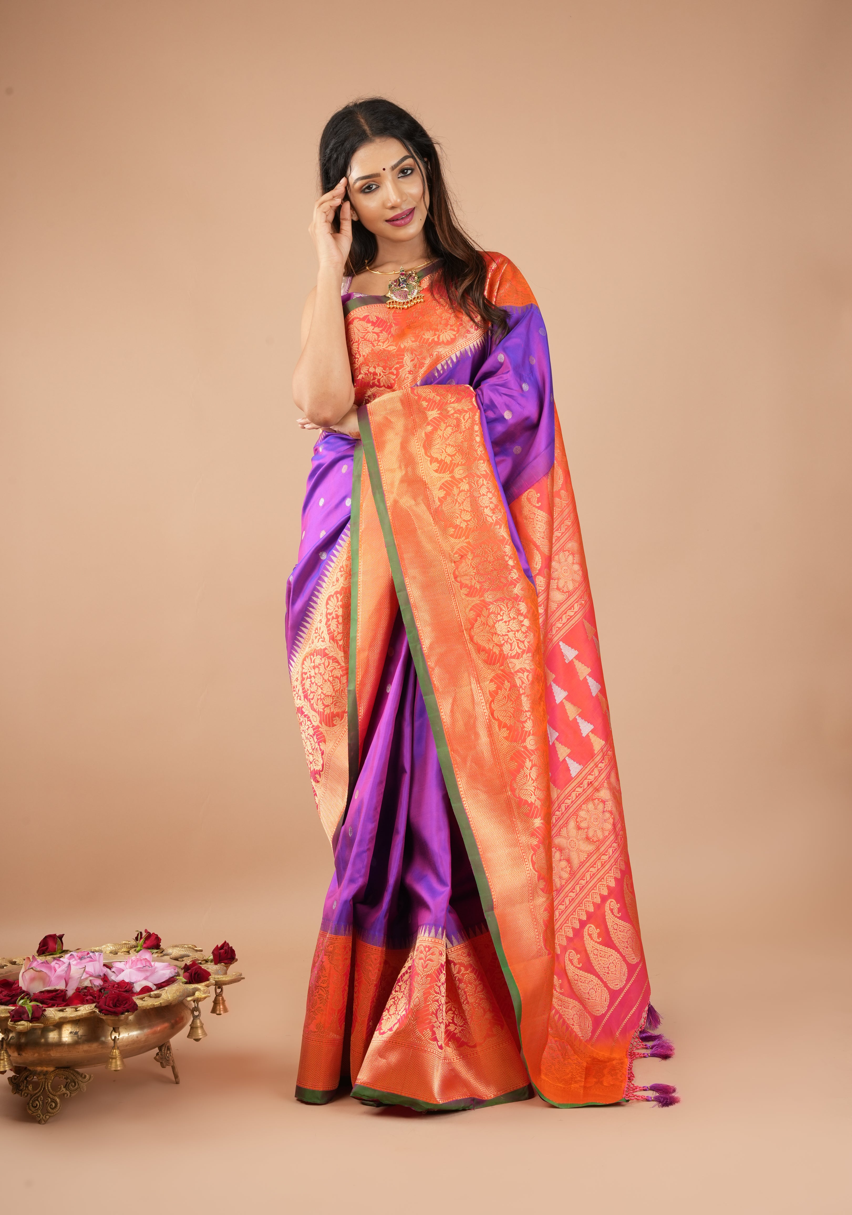 Purple  Gadwal Silk saree with 2 side Persian arch Zari Borders | SILK MARK CERTIFIED