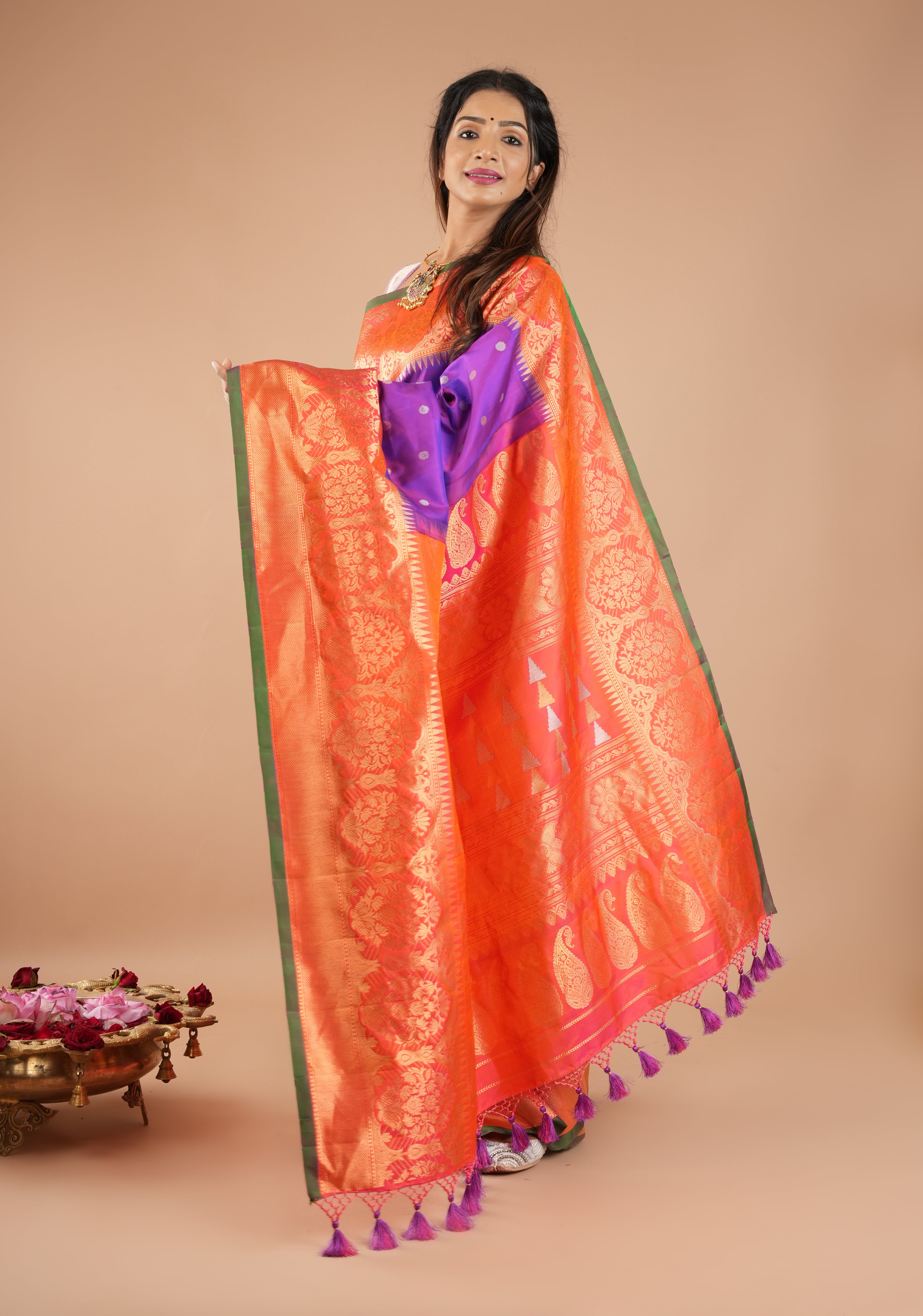 Purple  Gadwal Silk saree with 2 side Persian arch Zari Borders | SILK MARK CERTIFIED