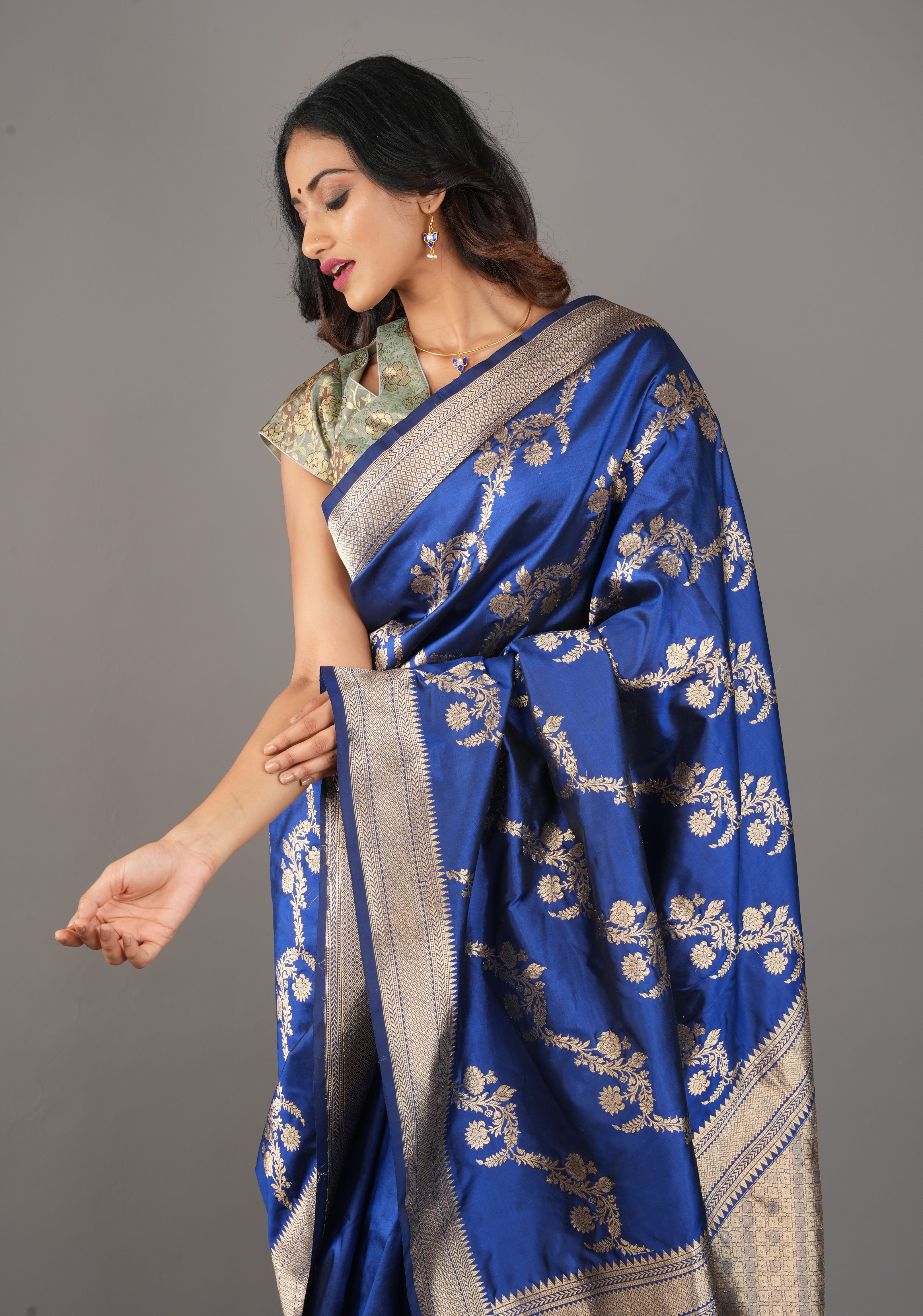 Exquisite Half Jaal half buti Banarasi Katan Silk Saree in Cobalt Blue with Kadhuwa Weave | SILK MARK CERTIFIED