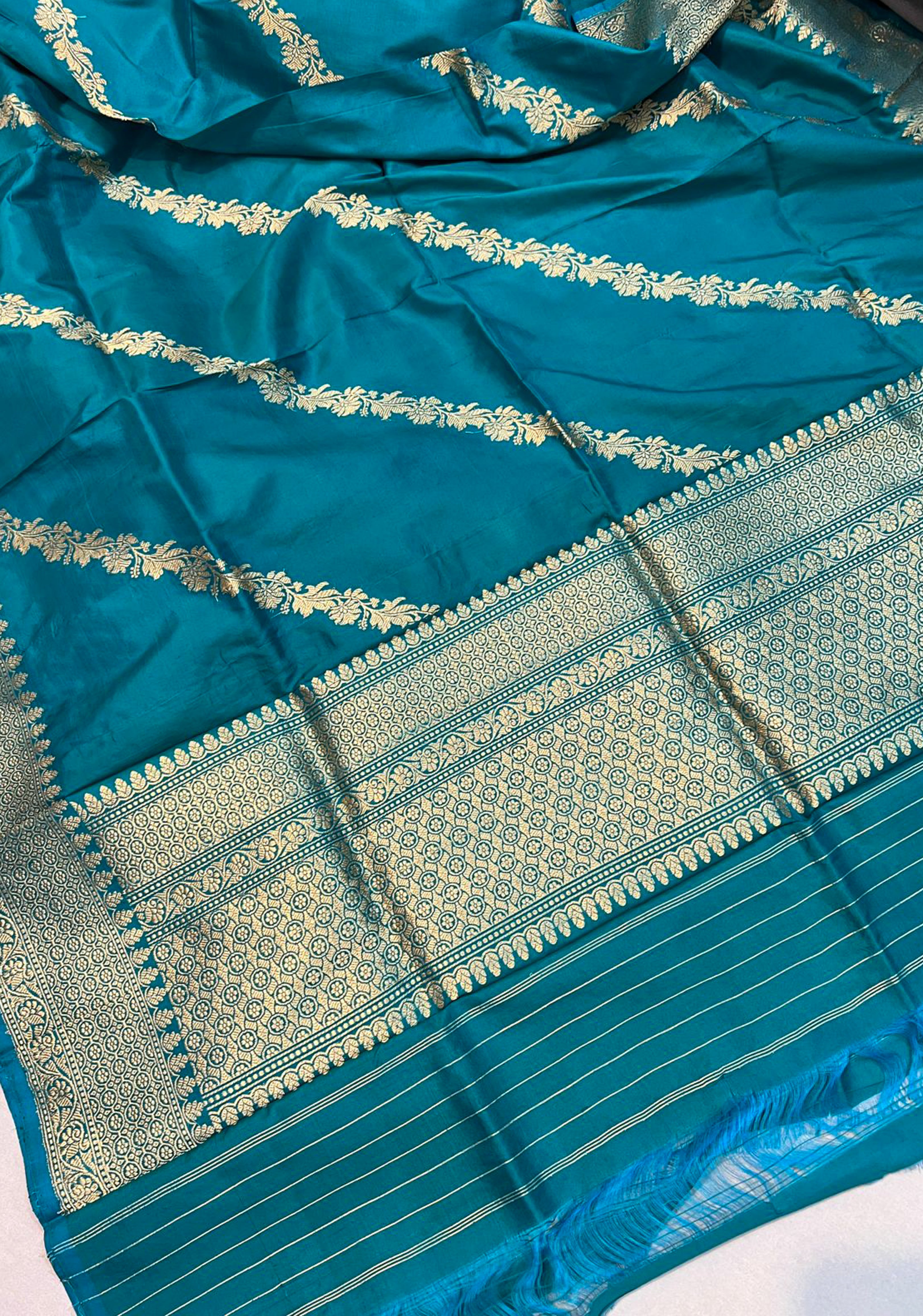 Deep Turquoise Banarasi lightweight saree with Leheria jaal | SILK MARK CERTIFIED