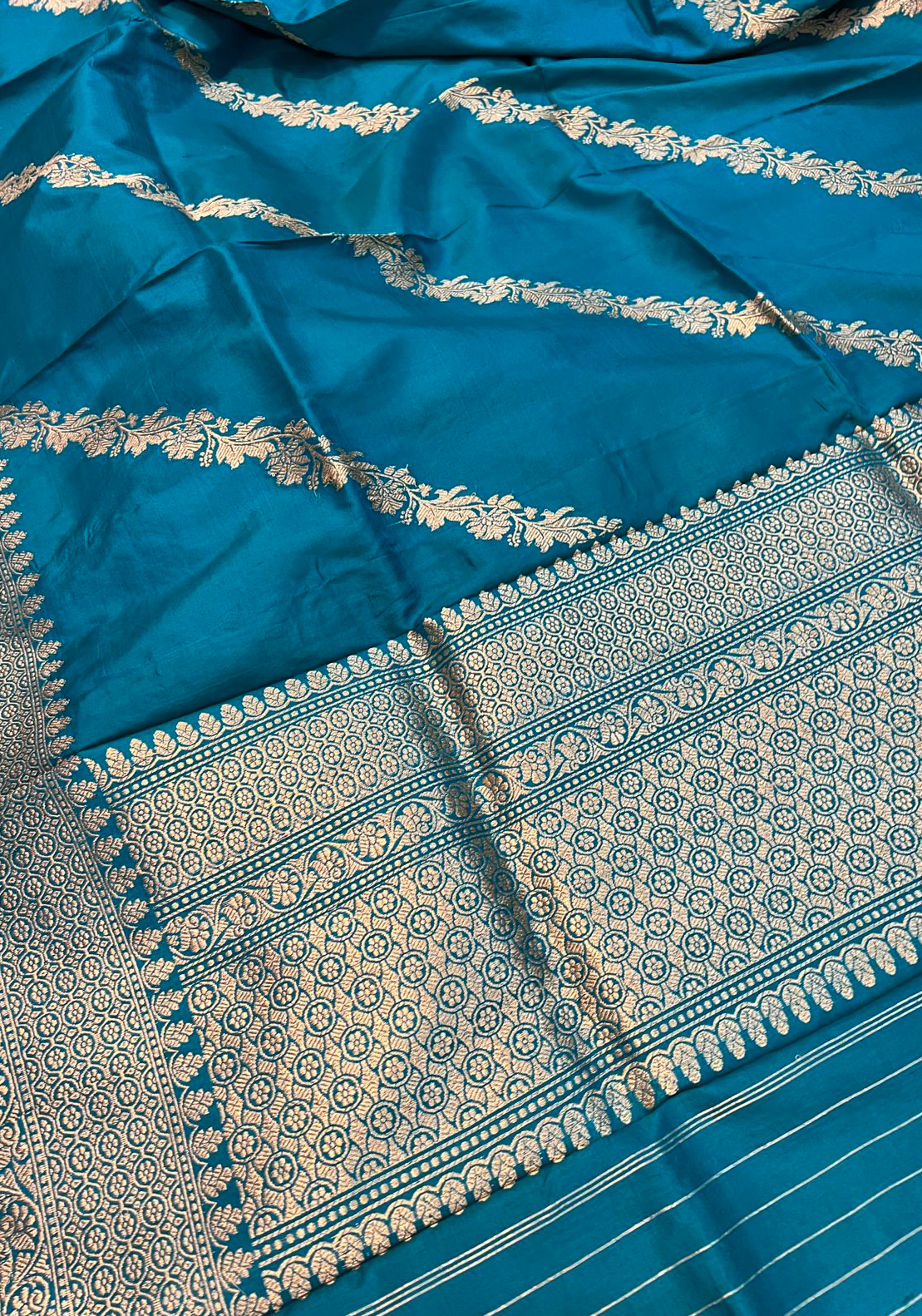 Deep Turquoise Banarasi lightweight saree with Leheria jaal | SILK MARK CERTIFIED