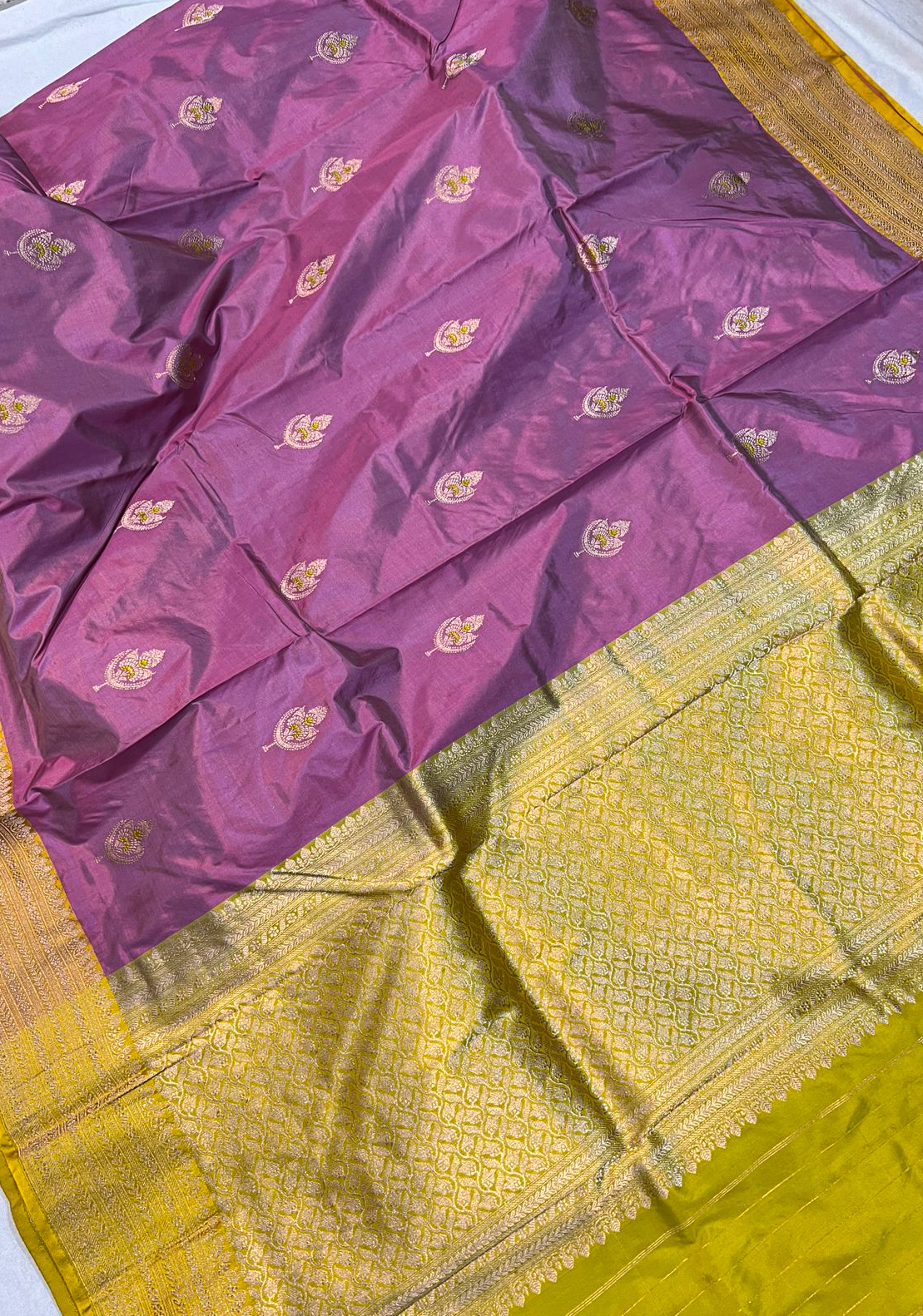 Mauve Banarasi meenakari butta saree with moss yellow borders | SILK MARK CERTIFIED