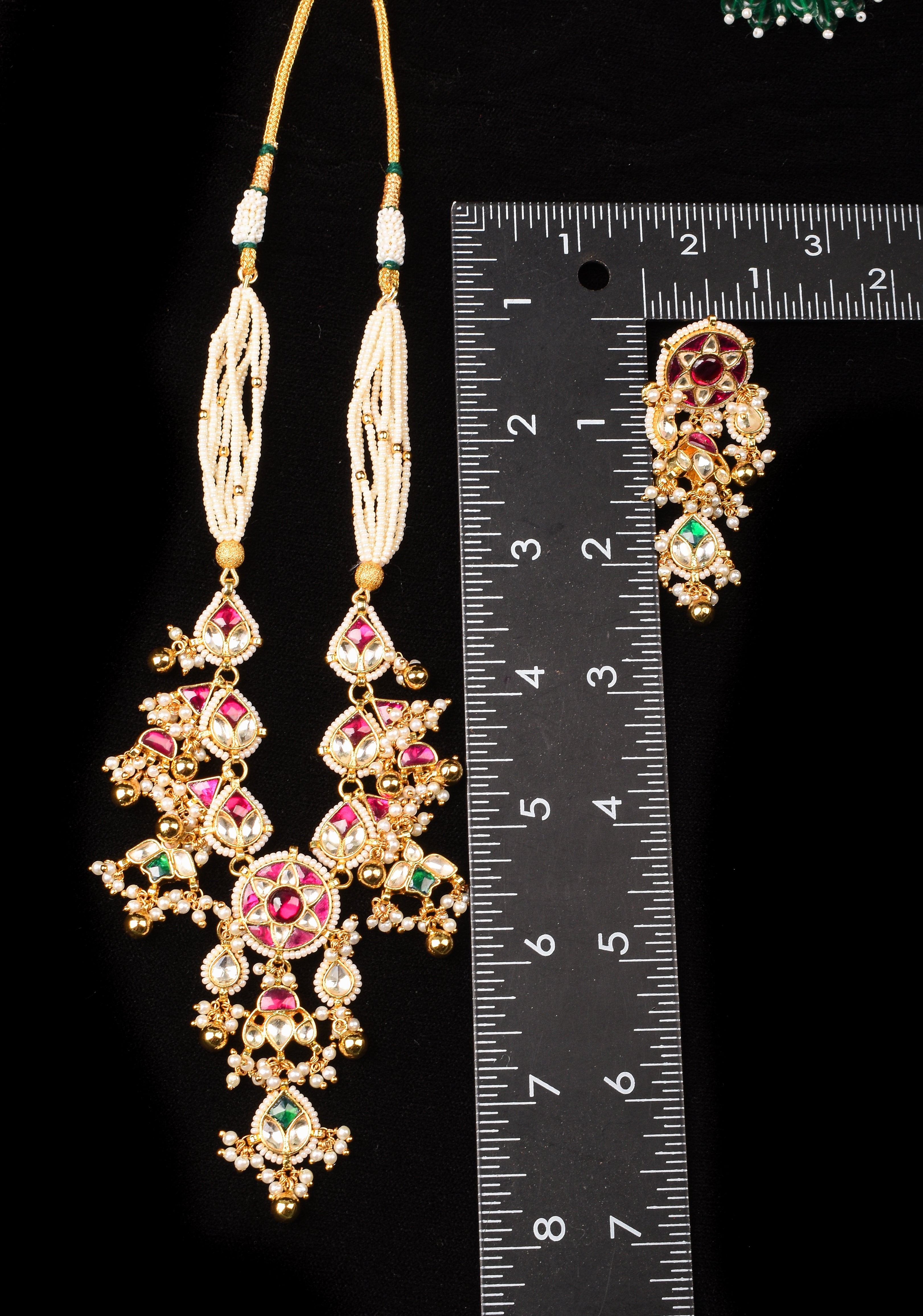 Handcrafted Jadau Kundan Short Necklace/Choker and Earrings Set