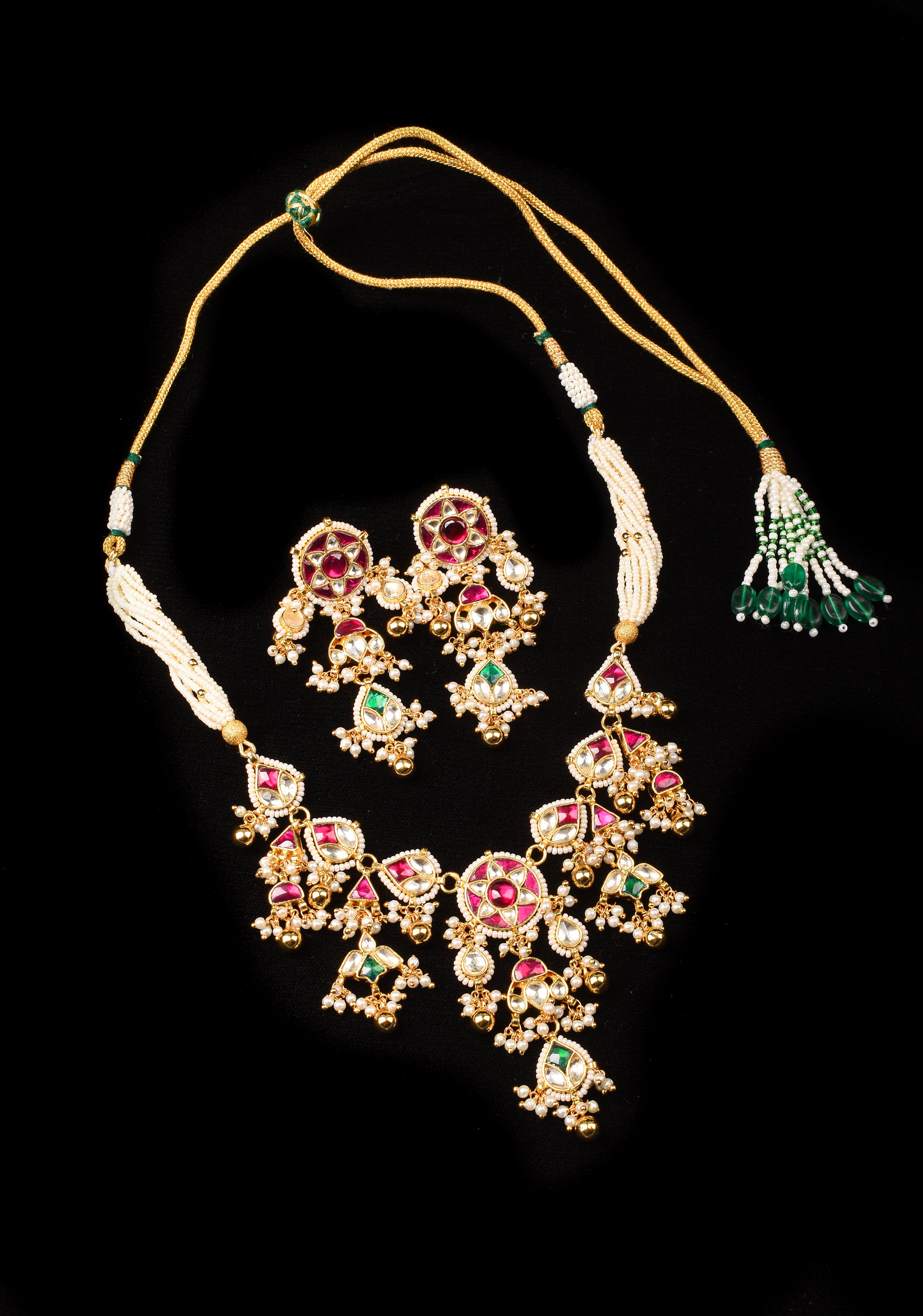 Handcrafted Jadau Kundan Short Necklace/Choker and Earrings Set