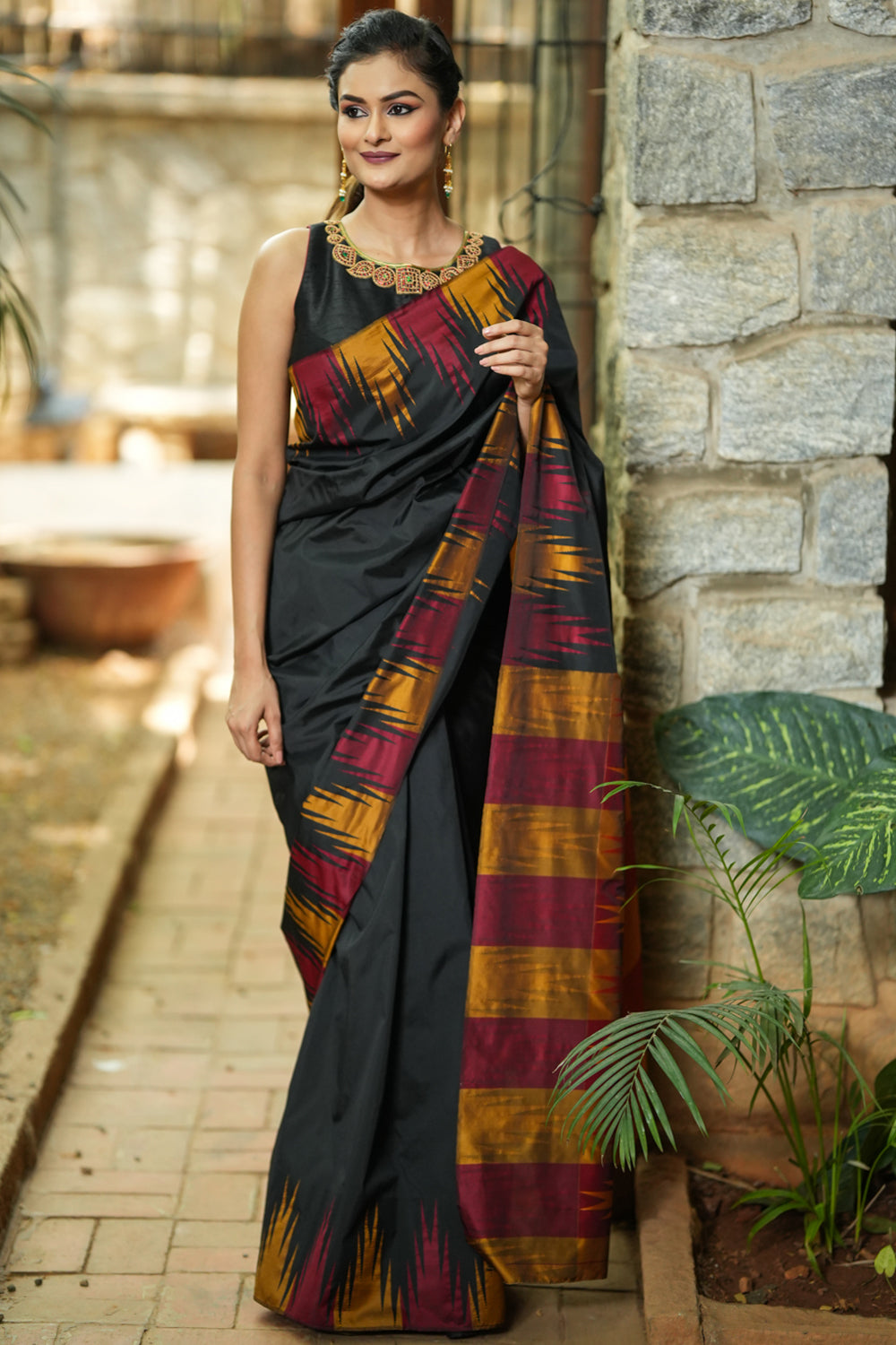 Buy PITHAVADIWALA Printed, Self Design, Temple Border, Embroidered, Woven,  Solid/Plain Dharmavaram Jacquard, Pure Silk Gold, White, Maroon Sarees  Online @ Best Price In India | Flipkart.com