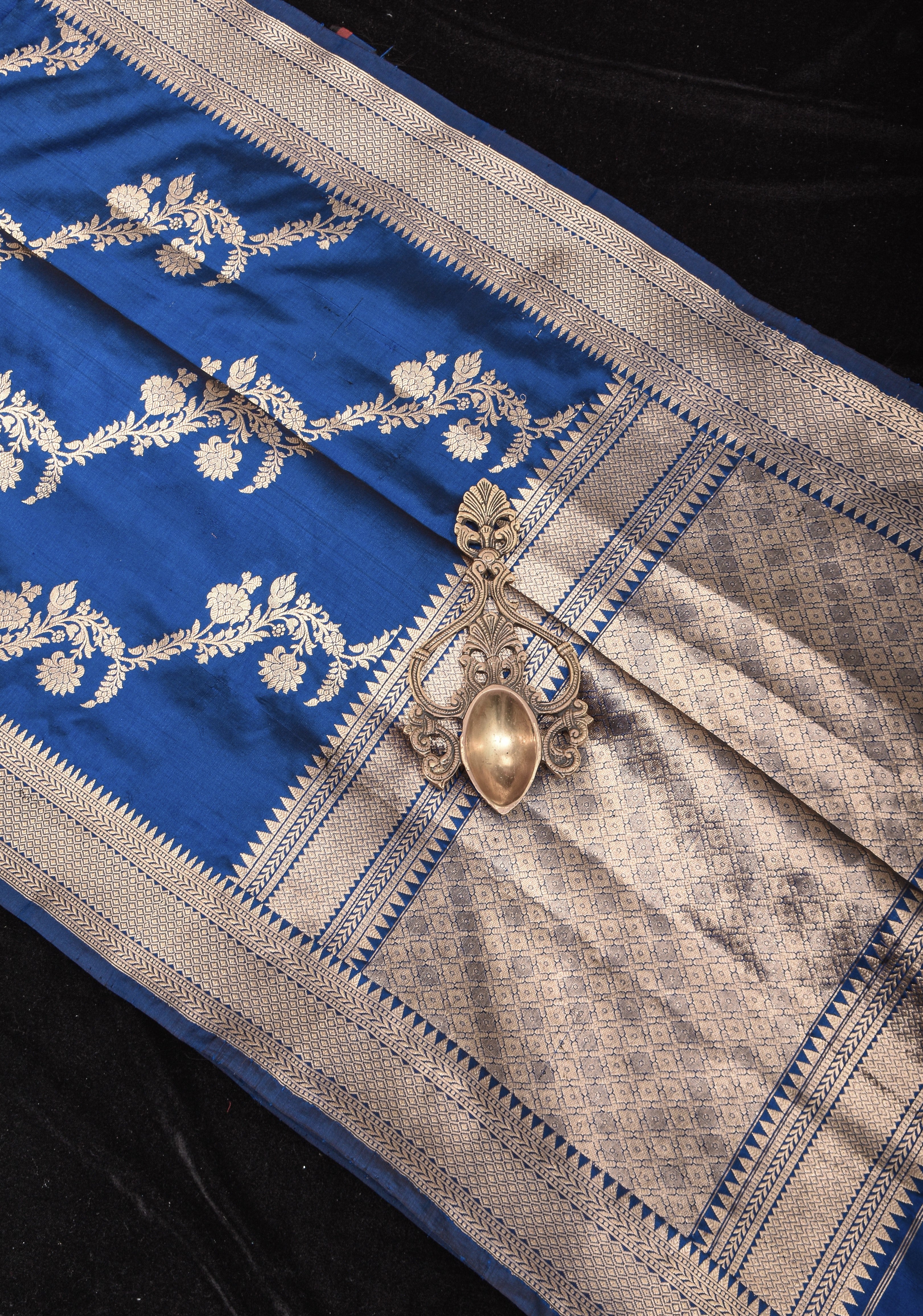 Exquisite Half Jaal half buti Banarasi Katan Silk Saree in Cobalt Blue with Kadhuwa Weave | SILK MARK CERTIFIED