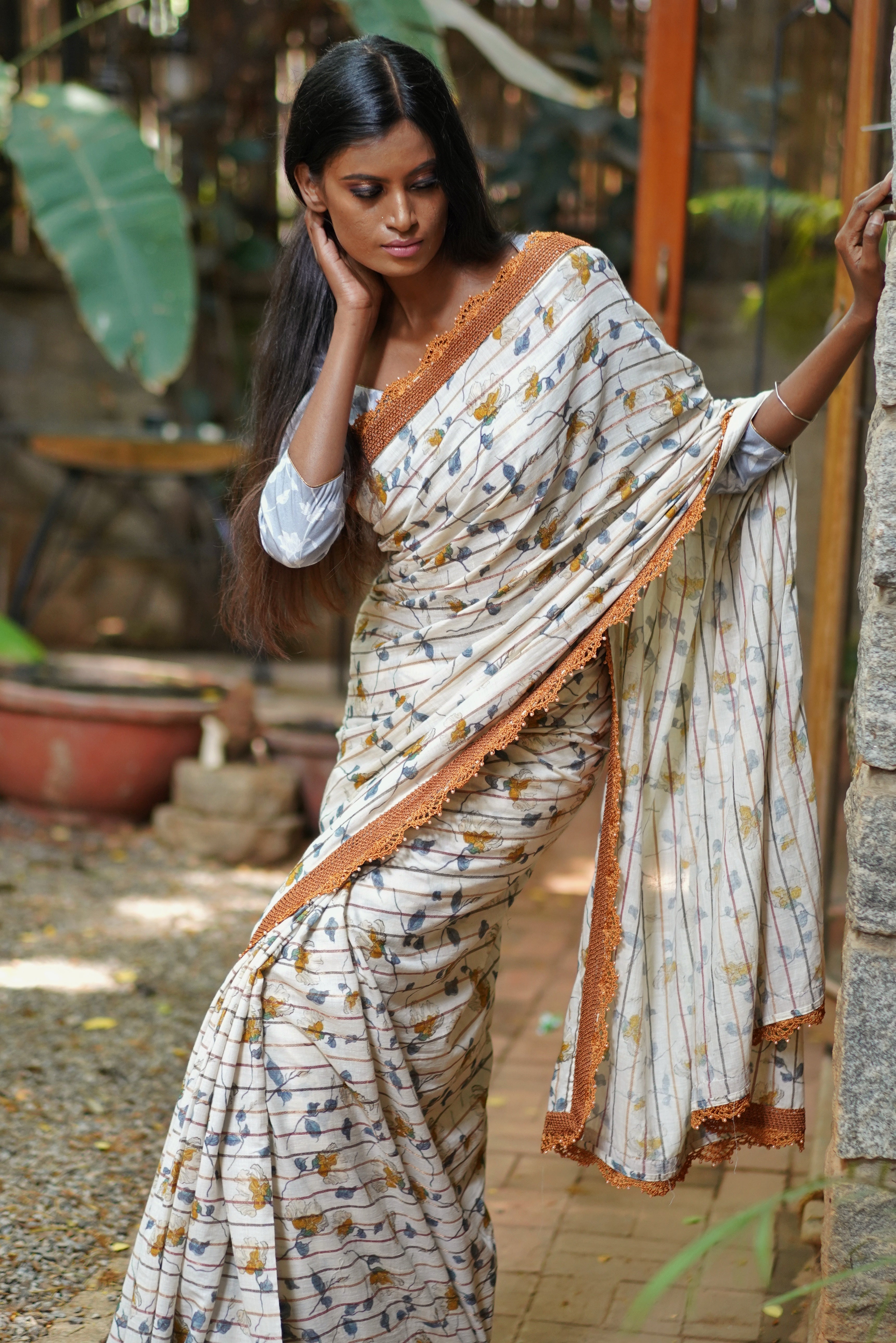 White Sarees - Shop From Variety of Off White Sari Online | Karagiri