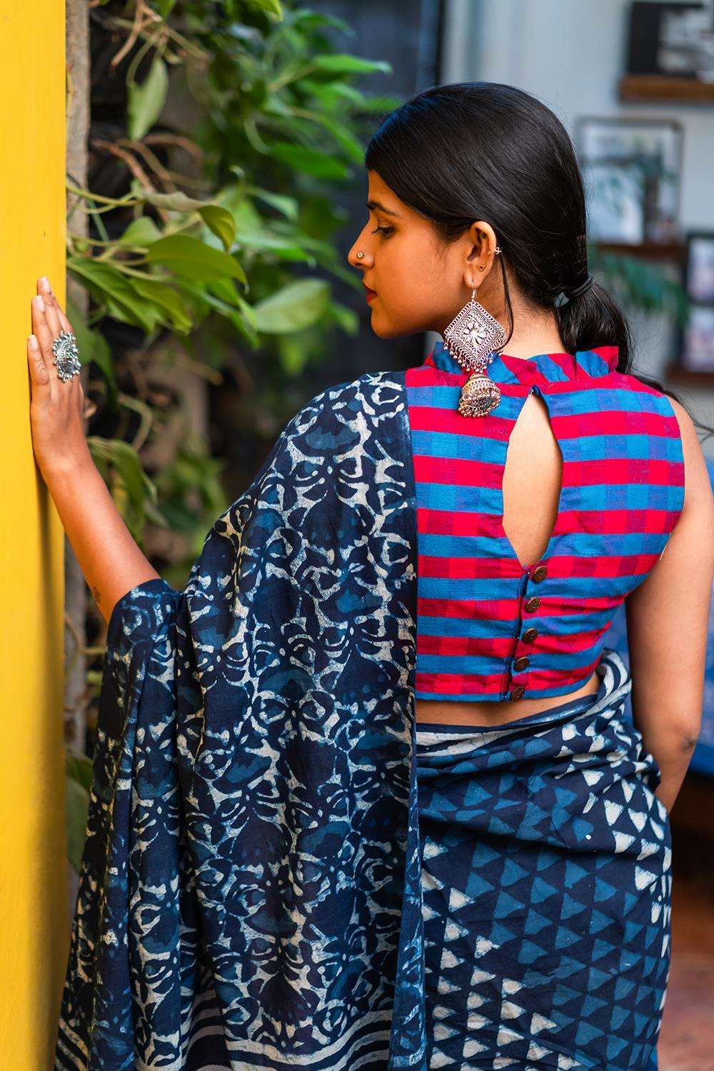 10 Stylish Readymade Cotton Blouse Designs 2019 For Summer!